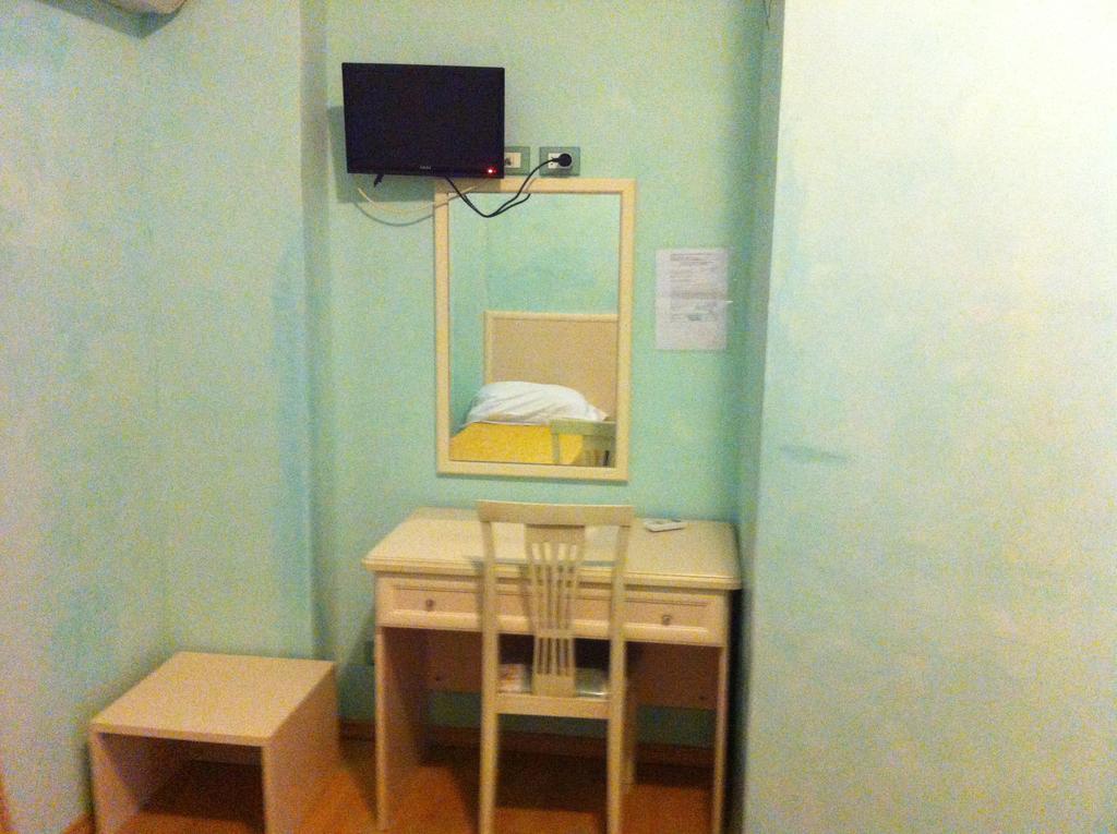 White House Motel Cerveteri Room photo